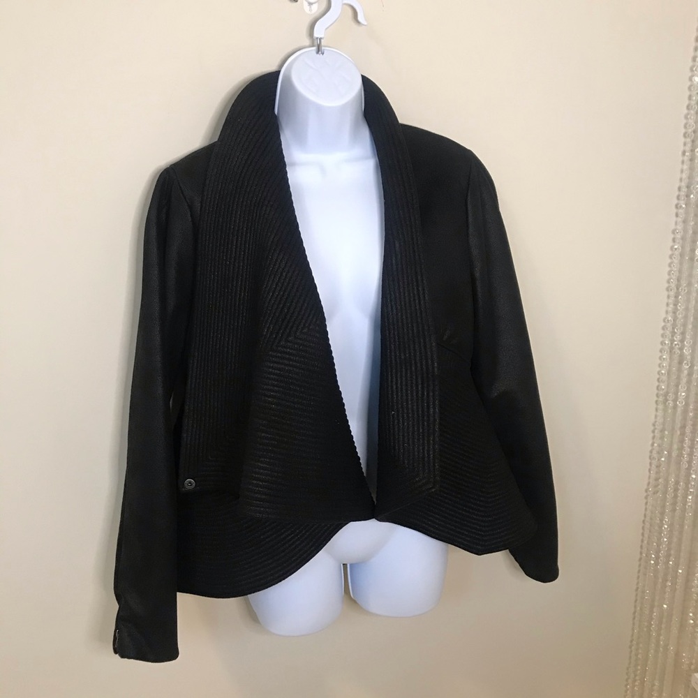 Ladies jacket - Picture 8 of 8